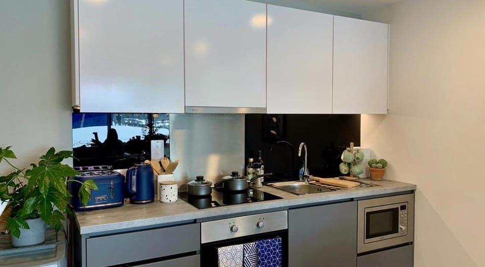 Kitchen or kitchenette