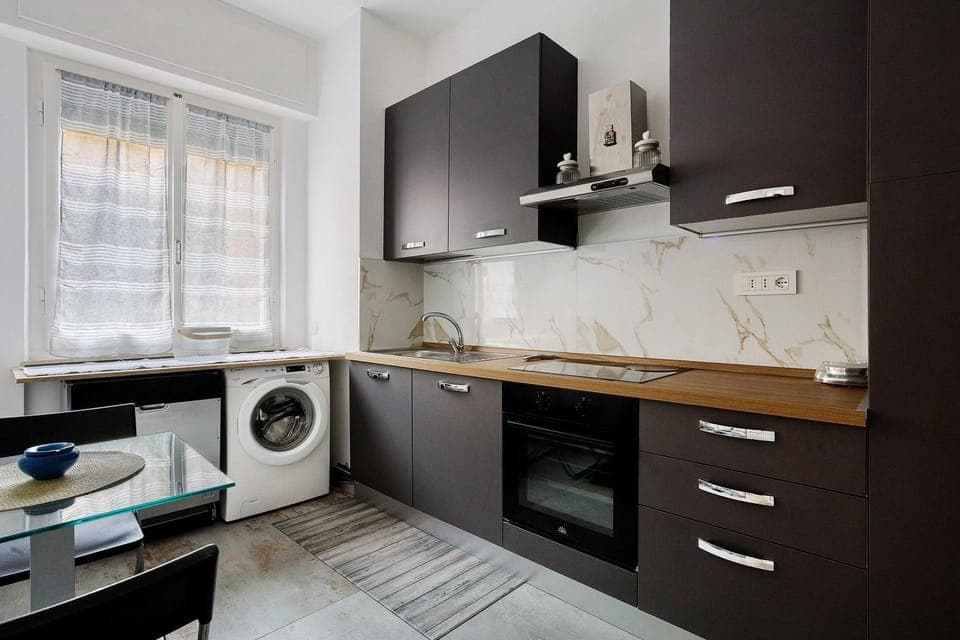 Kitchen or kitchenette, Living room