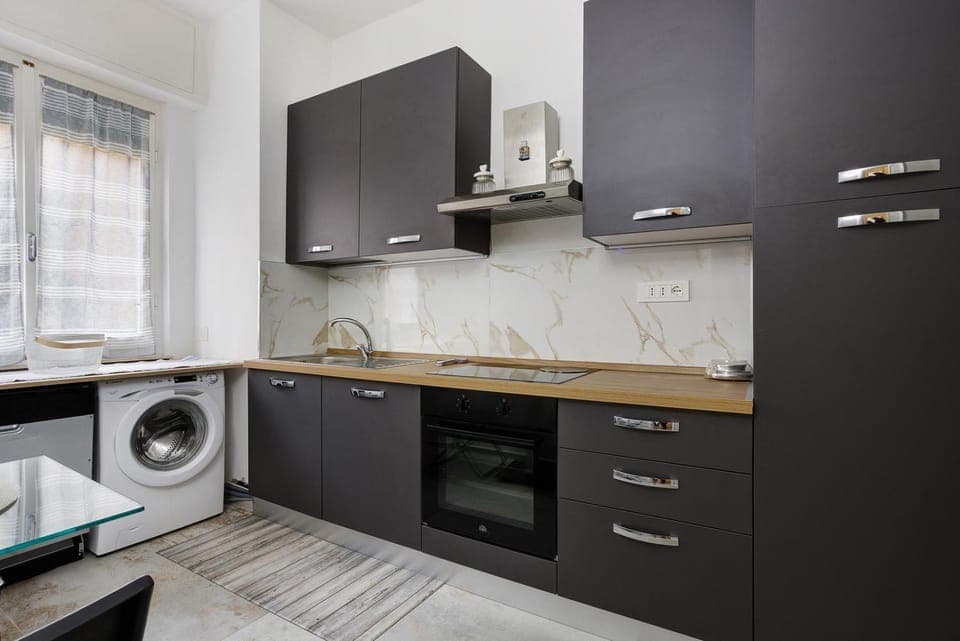 Kitchen or kitchenette, Living room