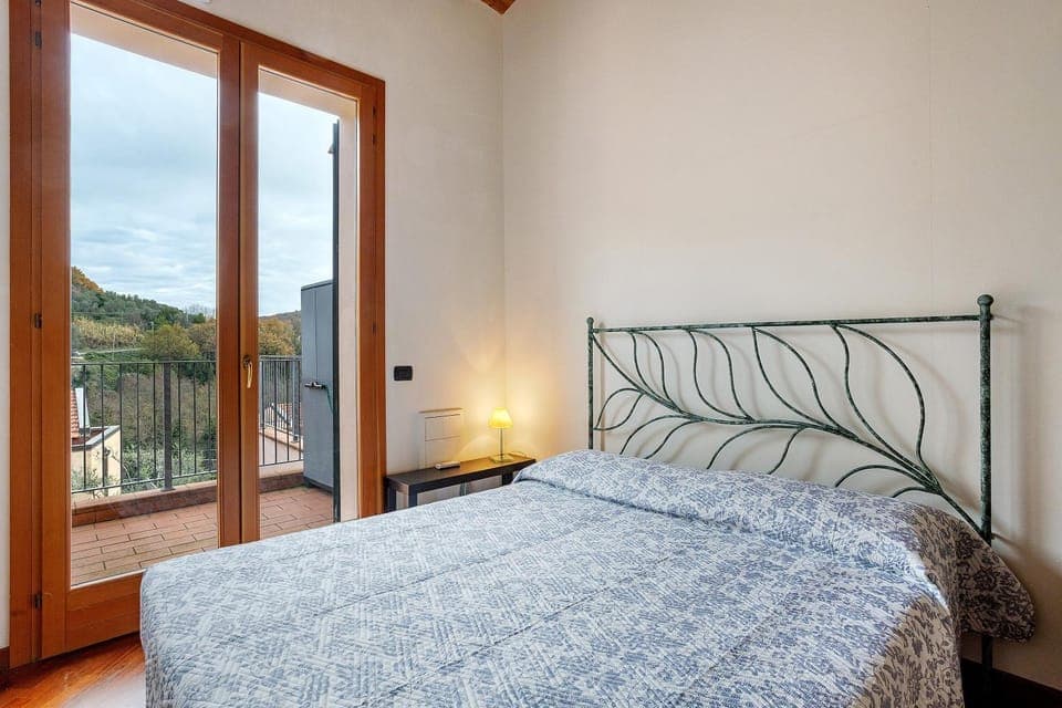 Property building, Living room, Bedroom