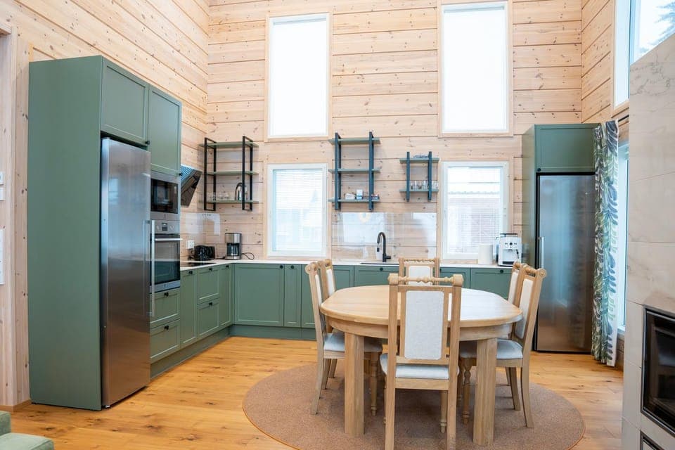 Kitchen or kitchenette, Photo of the whole room, stove, kitchen