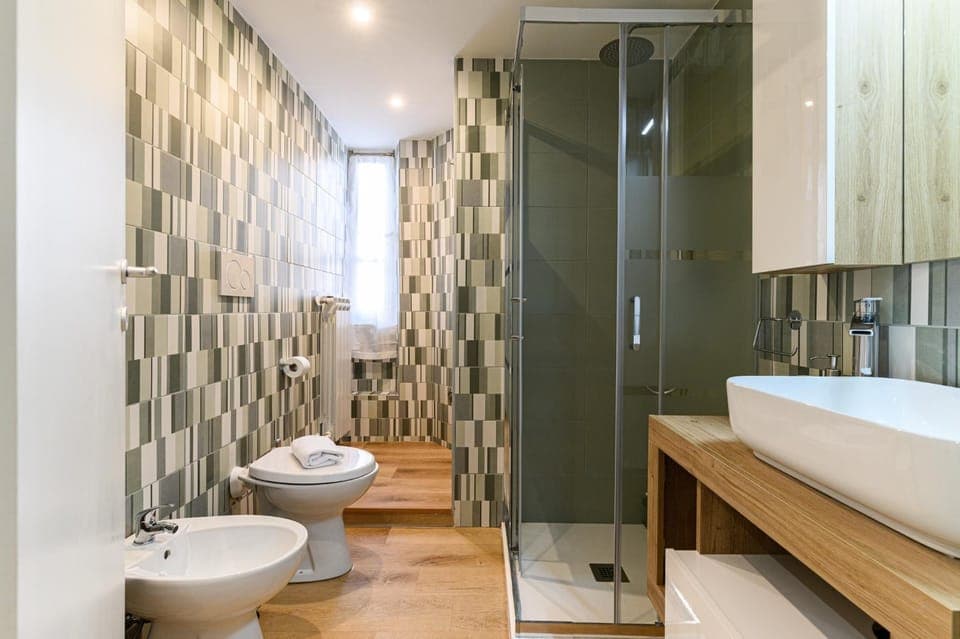 Shower, Bathroom, bidet