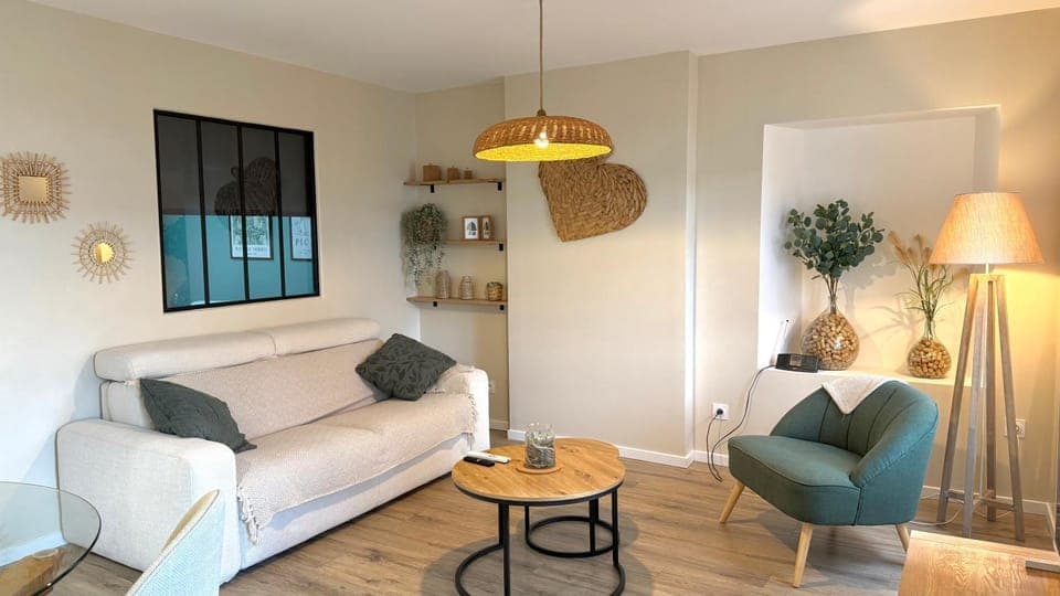 Living room, Seating area