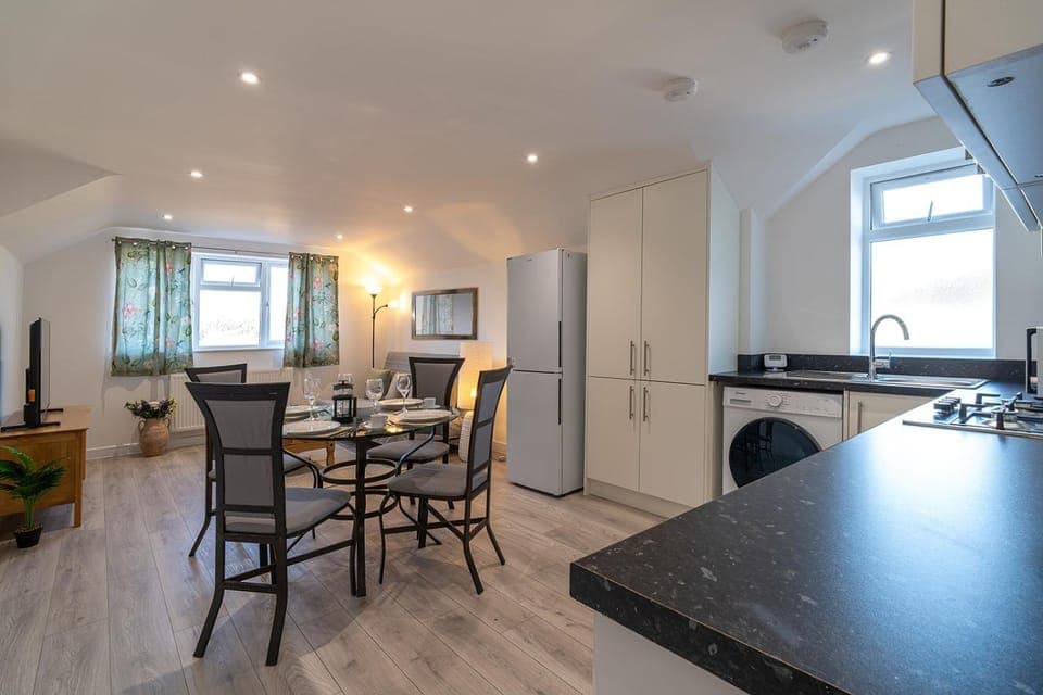 Kitchen or kitchenette, Living room, Dining area, dishwasher, oven