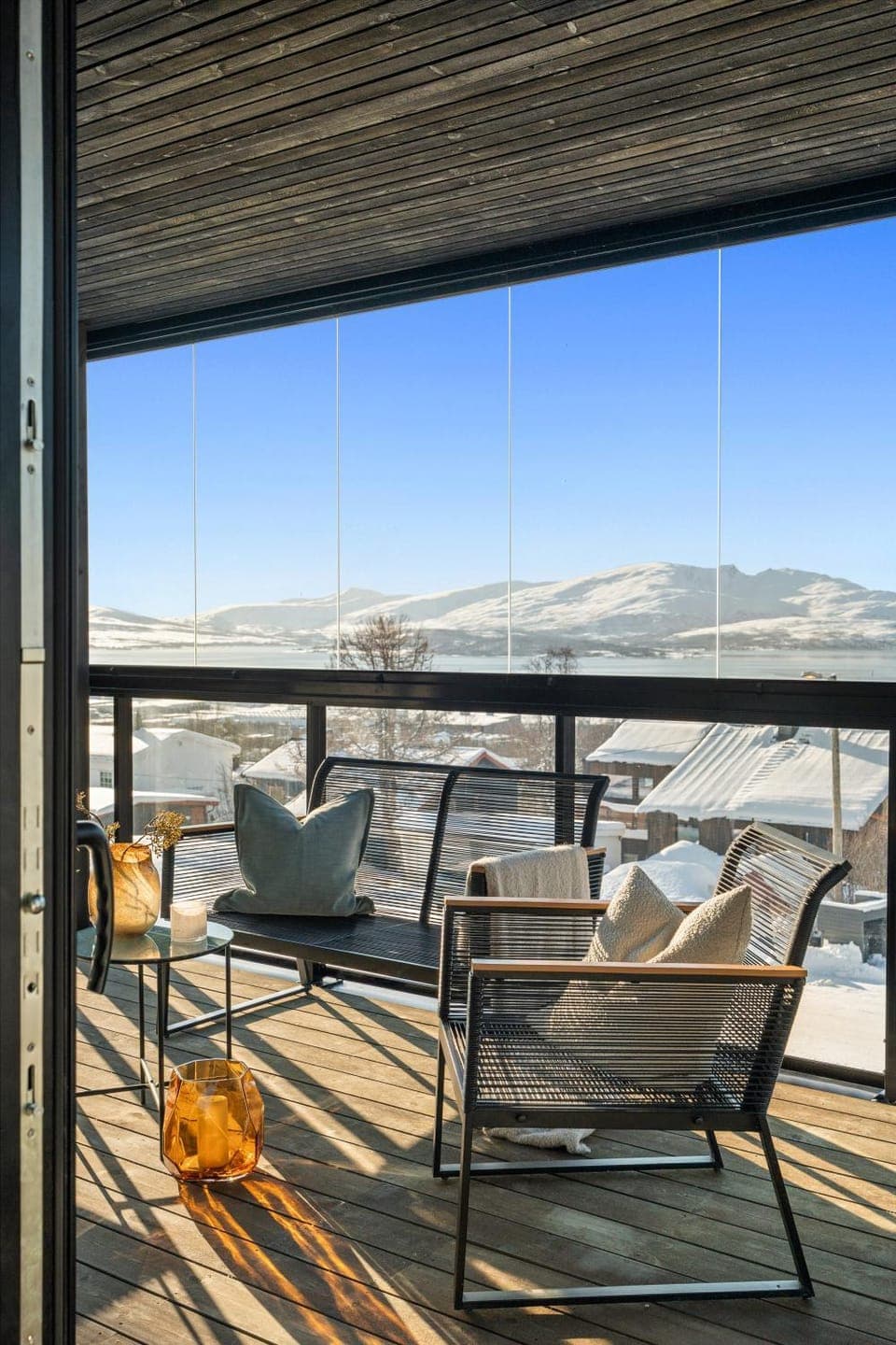 Balcony/Terrace, Mountain view