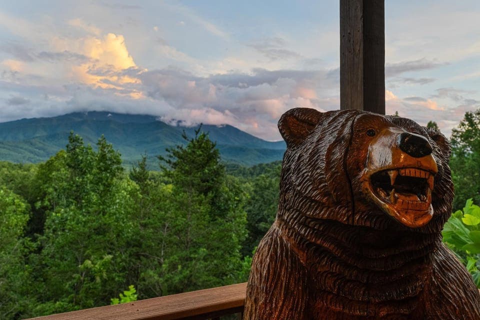 Smoky Mountain Timeless House in Pittman Center