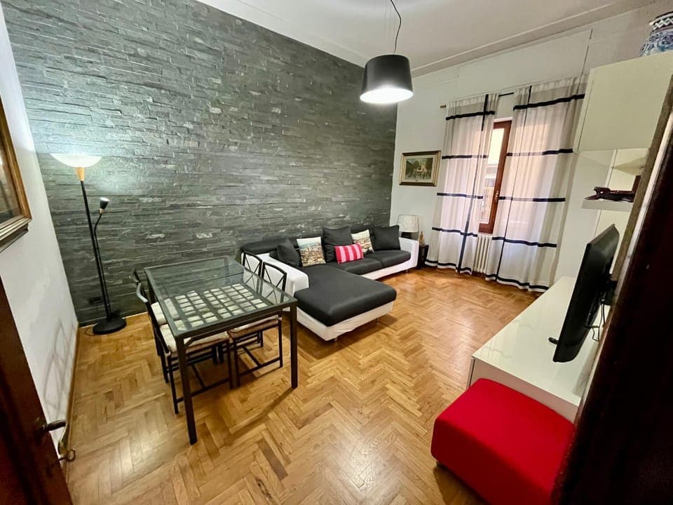 Communal lounge/ TV room, TV and multimedia, Living room, Seating area, Dining area, Evening entertainment, Dinner