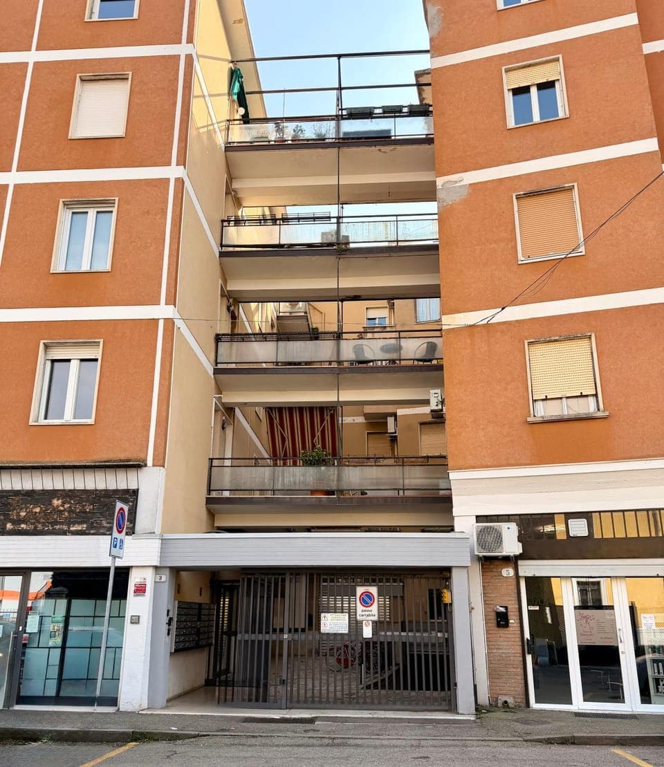 Property building, View (from property/room)