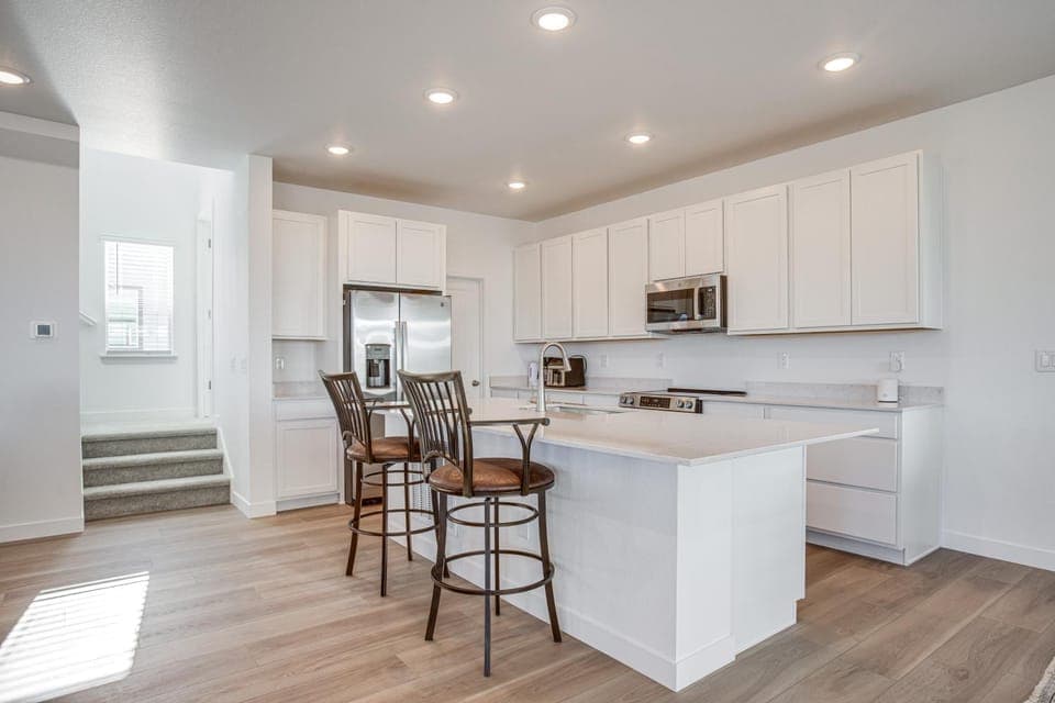 8 Mi to Denver Tech Center Business-Ready Retreat House in Centennial