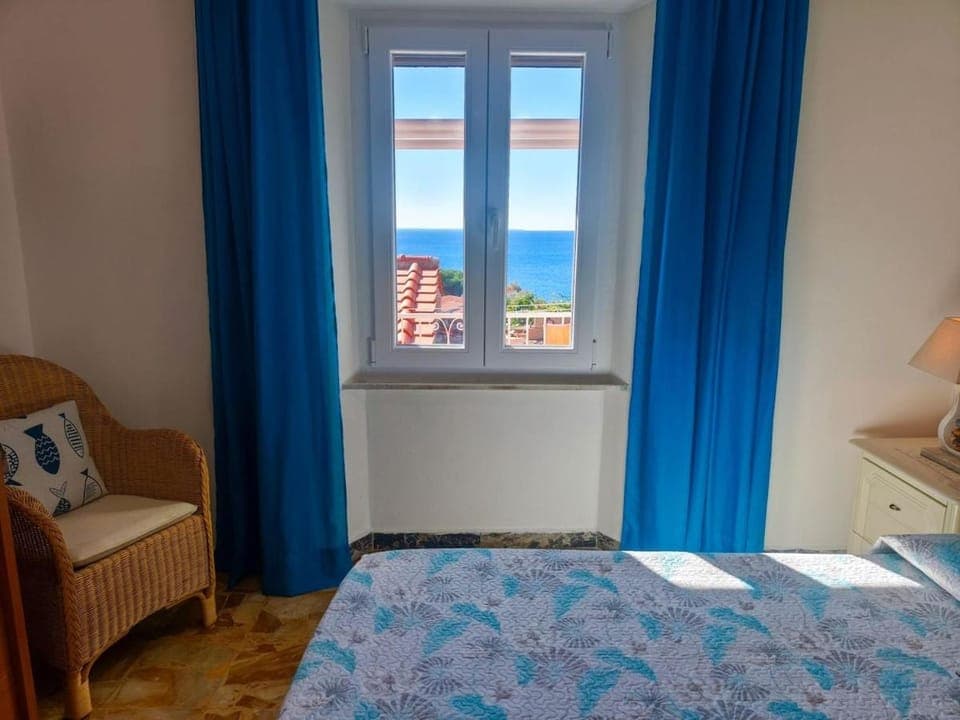 Bed, Photo of the whole room, Bedroom, Sea view