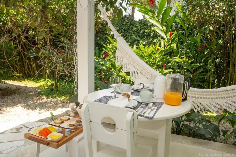 Patio, Breakfast