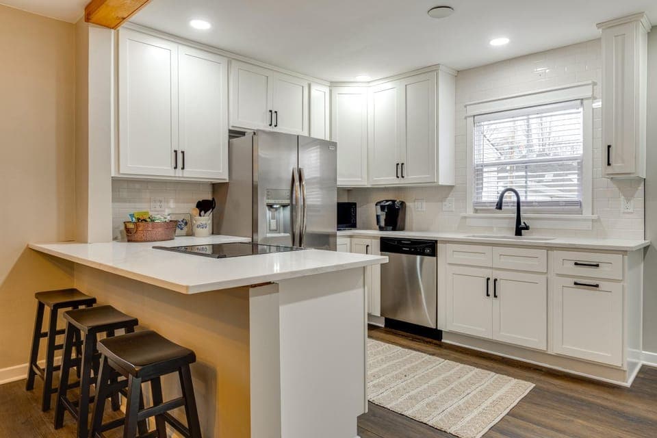 Walk to Downtown Frankfort: Patio, Firepit & More! House in Indiana