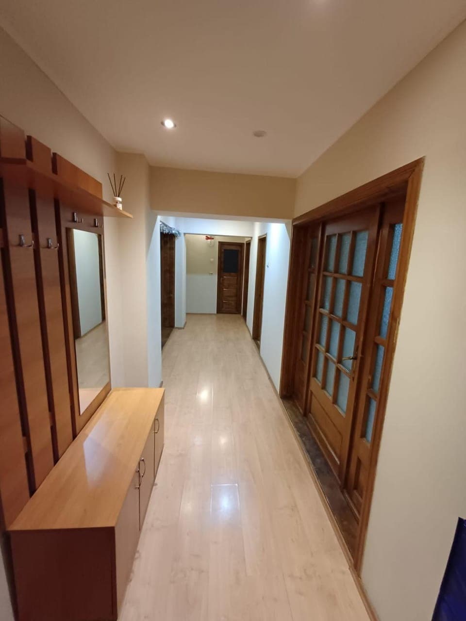 Lobby or reception, wardrobe