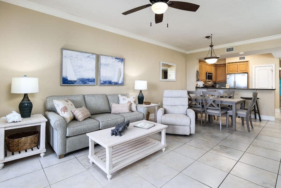 Azure 120 Large Gulf front condo House in Okaloosa Island