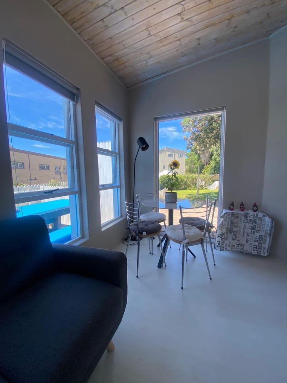 View (from property/room), Balcony/Terrace, Living room, Seating area, Dining area, sunbed