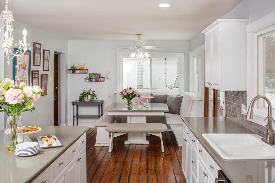 Kitchen or kitchenette, Kitchen or kitchenette, Dining area