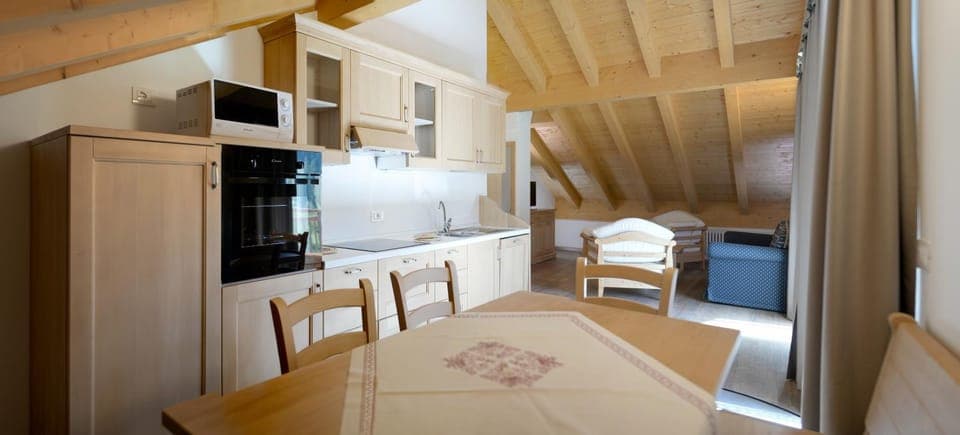 Kitchen or kitchenette, Living room, Dining area