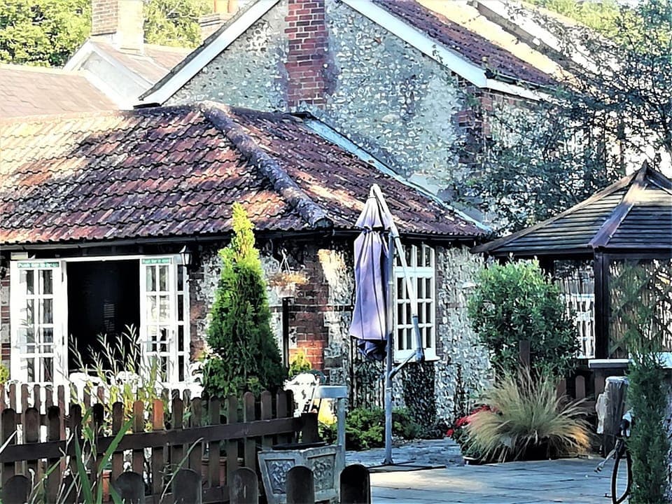 Property building, Garden, Garden view
