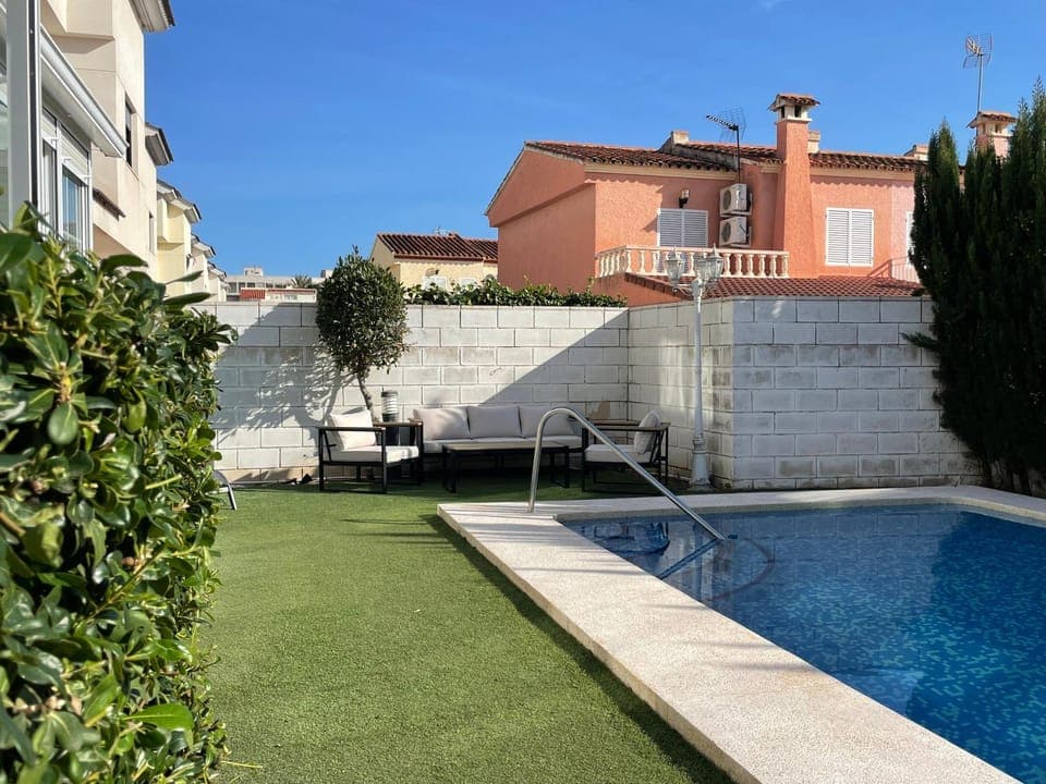 Spring, Summer, Garden, Garden, Seating area, Garden view, Pool view, Swimming pool