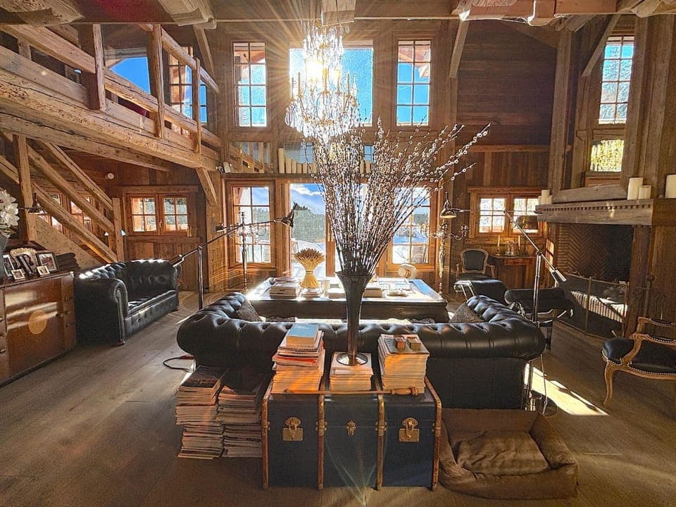 View (from property/room), Living room, Seating area, Garden view