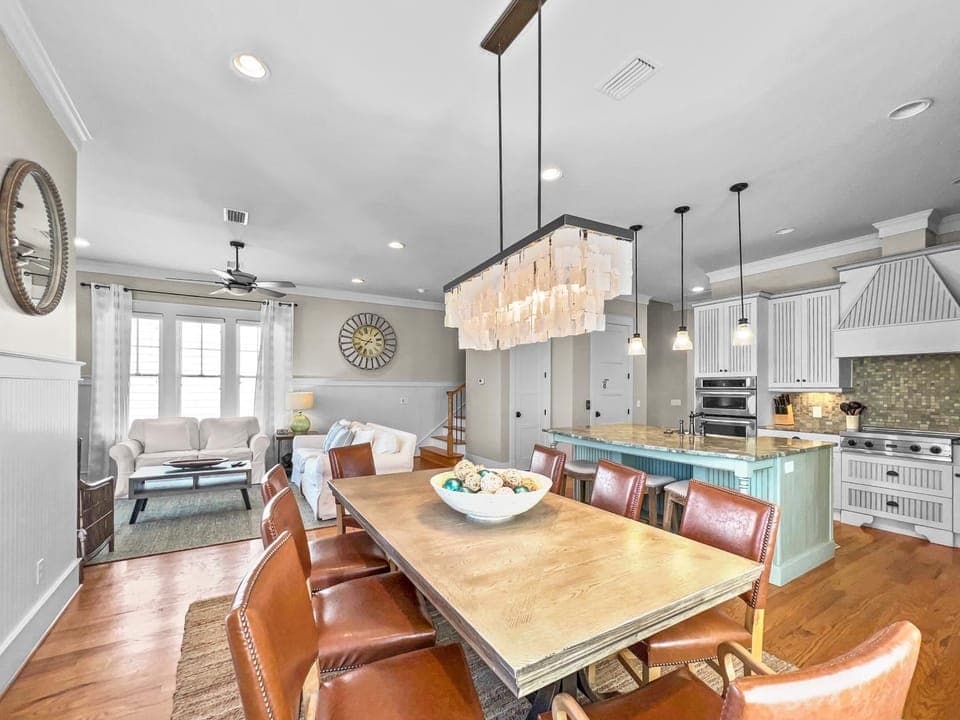 Pompano Palace l Bike or Walk to Rosemary l Gulf Views l Community Pool House in Inlet Beach