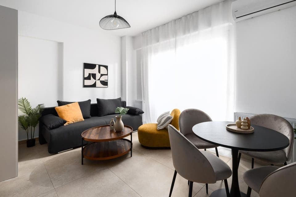 Living room, Seating area, Dining area