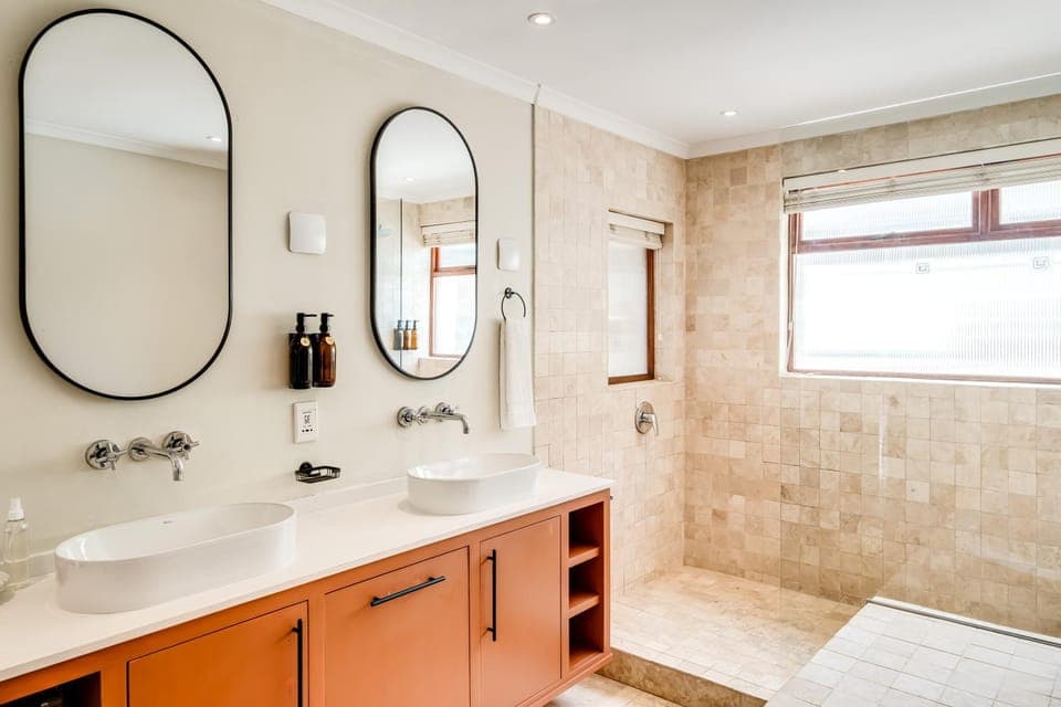 Bathroom, Bath, towels