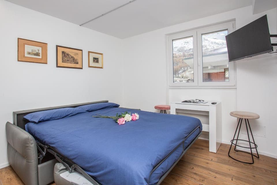 Bed, Photo of the whole room