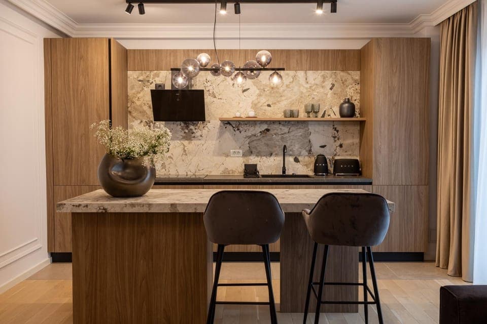 Kitchen or kitchenette