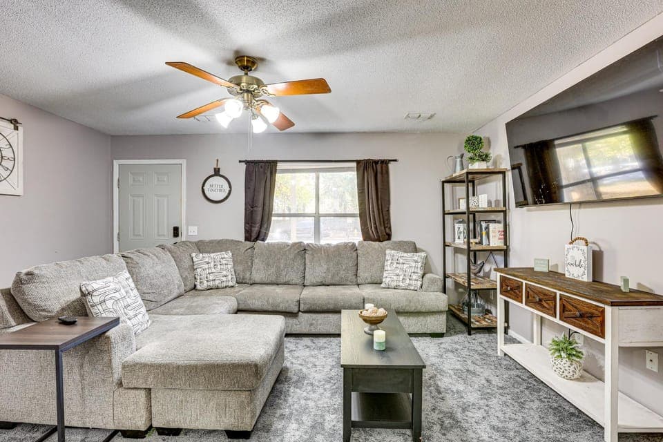 12 Mi to Dtwn Savannah Remodeled Family Getaway! House in Pooler