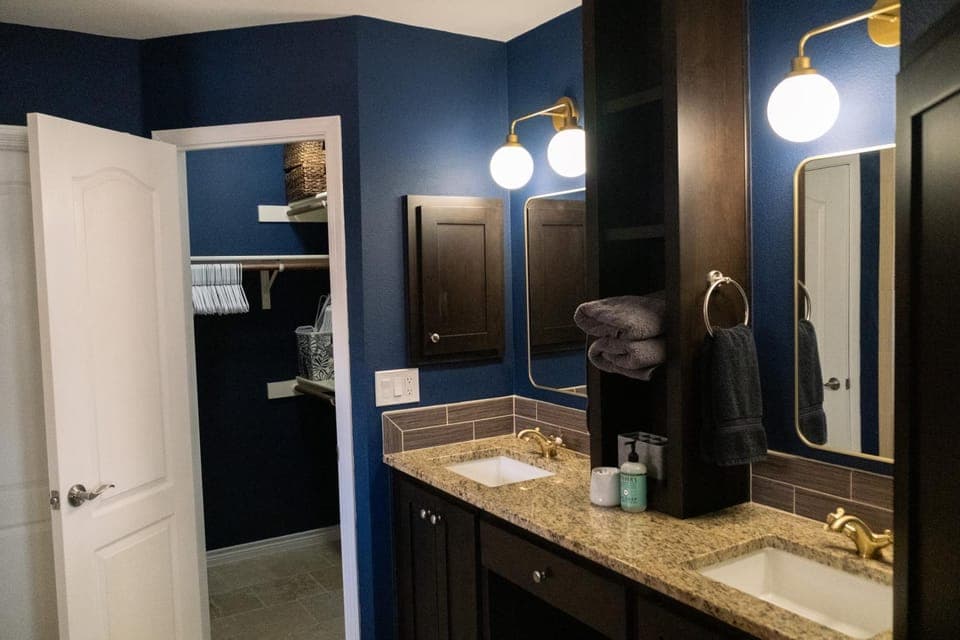 Bathroom, flat iron, wardrobe