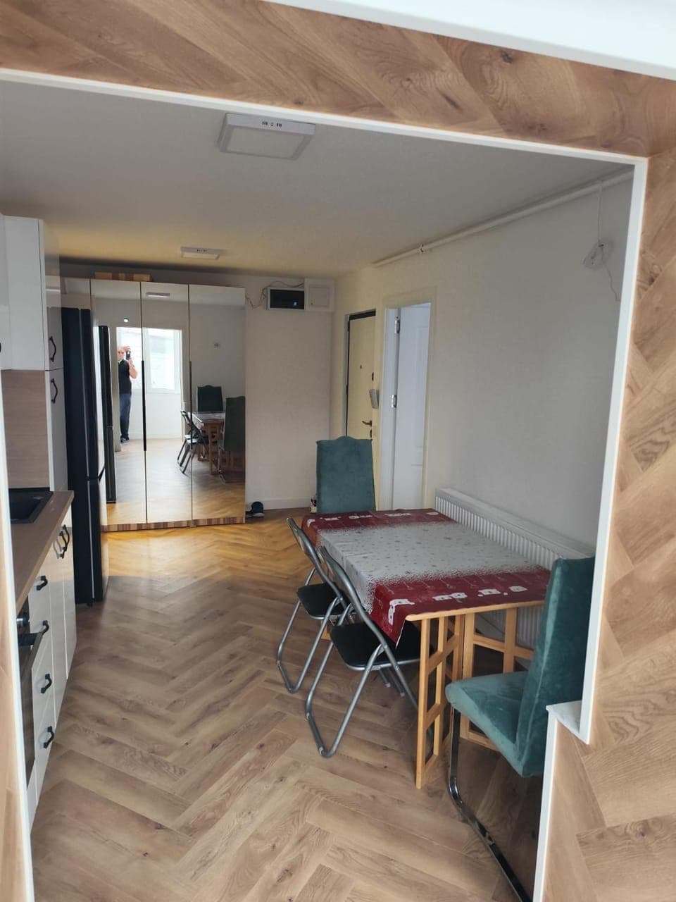 Kitchen or kitchenette, Dining area, oven, stove, wardrobe