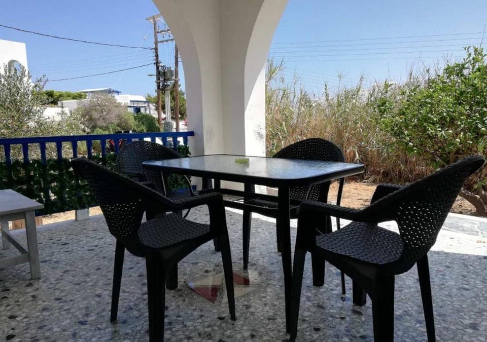 Patio, Day, View (from property/room), View (from property/room), Balcony/Terrace, Dining area, City view, City view, Garden view, Garden view, Landmark view, Landmark view, Mountain view, Mountain view, Sea view, Sea view, Street view, Street view, Location, Quiet street view, Inner courtyard view, laundry, laundry, laundry