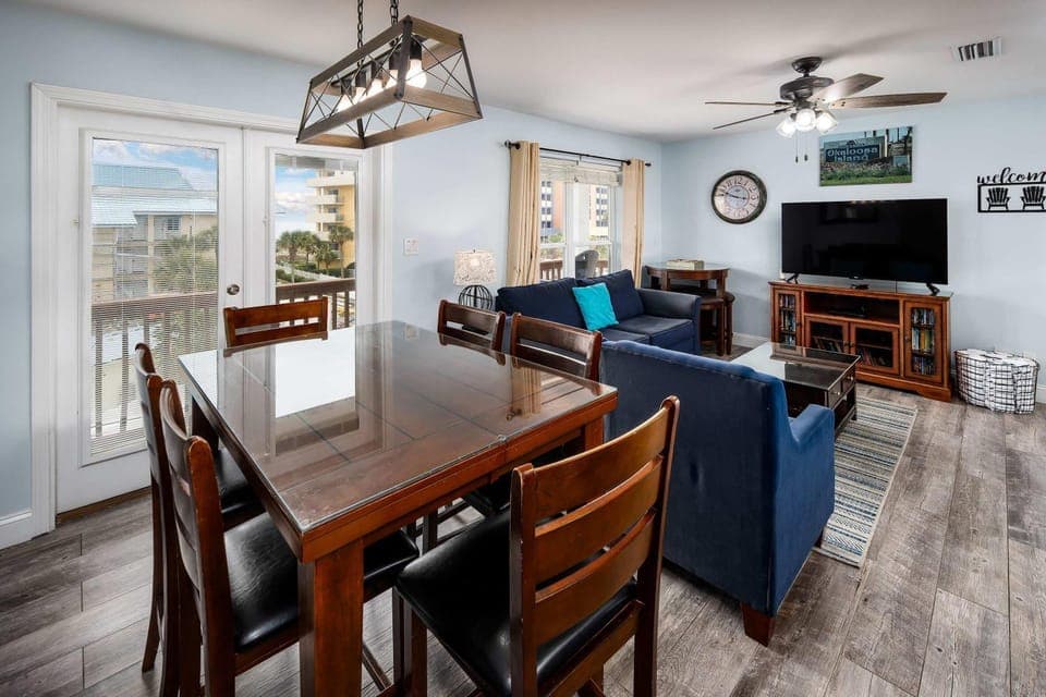 Sunset Cottages 6C Pet friendly condo House in Okaloosa Island