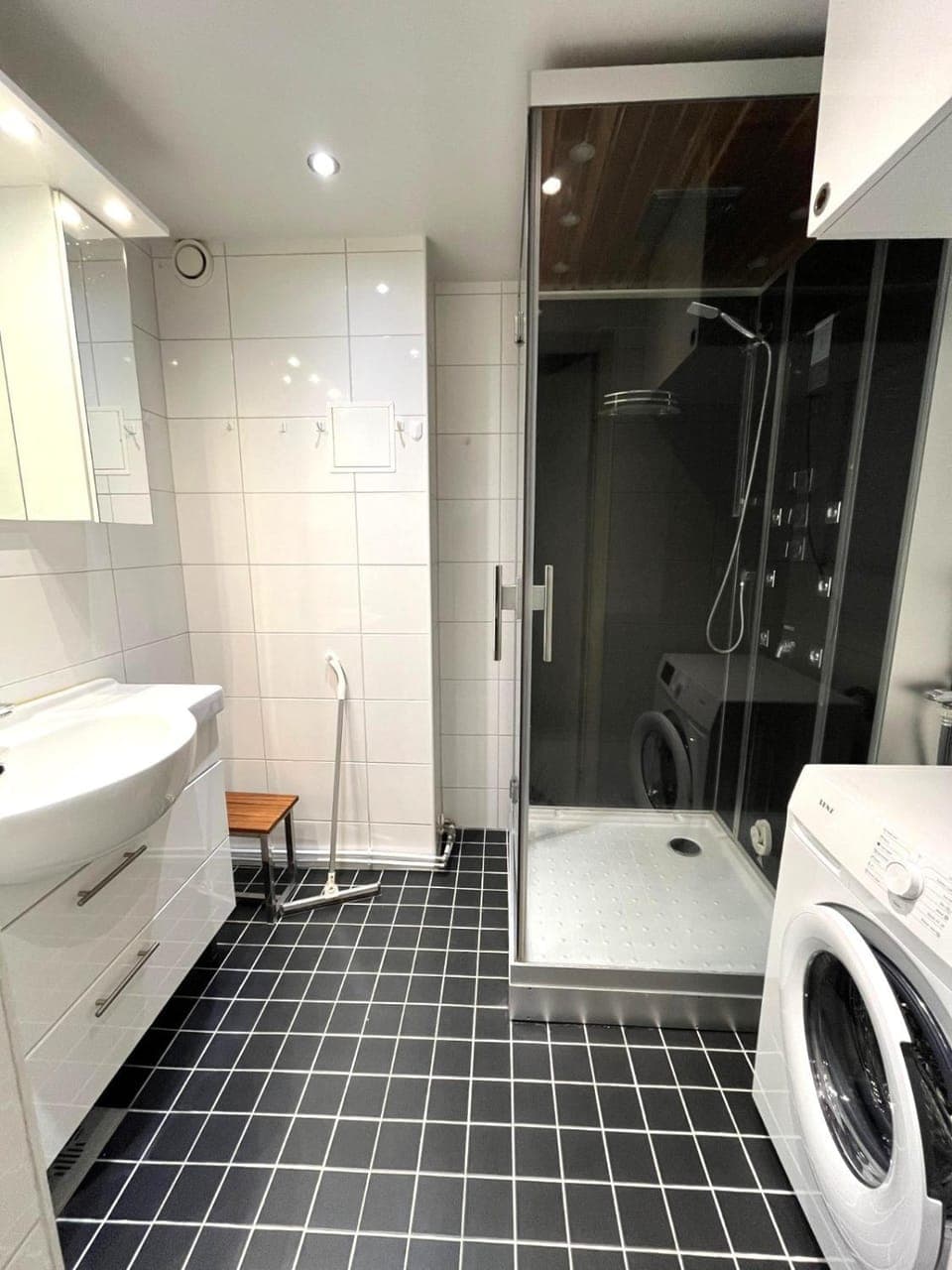 Shower, Bathroom, washing machine