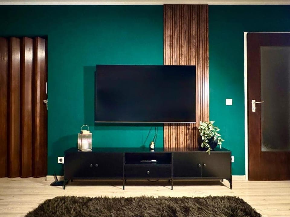 TV and multimedia, Evening entertainment