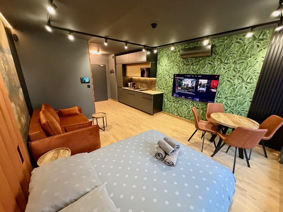 Kitchen or kitchenette, Living room, kitchen