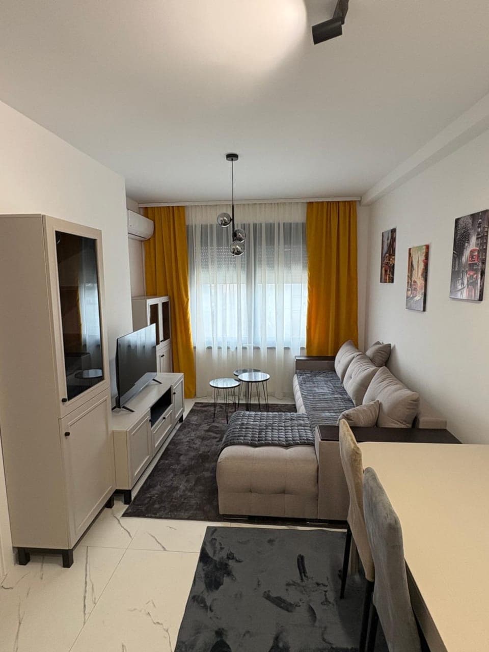 Communal lounge/ TV room, Bed, TV and multimedia, Living room, Seating area