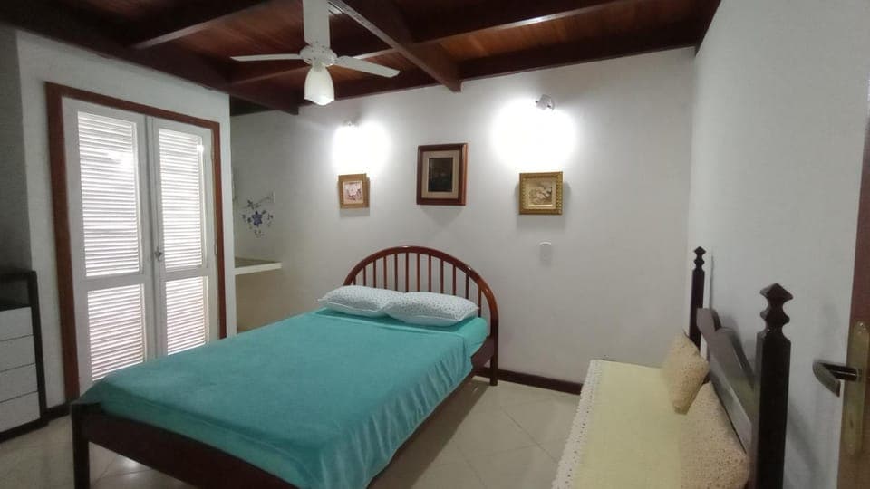 Bed, Photo of the whole room, Bedroom, fireplace