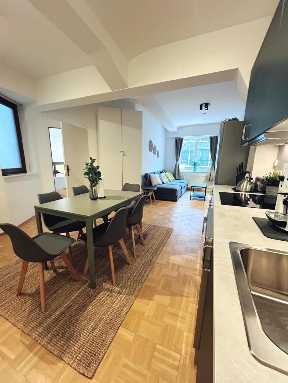 Kitchen or kitchenette, Living room, Photo of the whole room, Seating area, Dining area