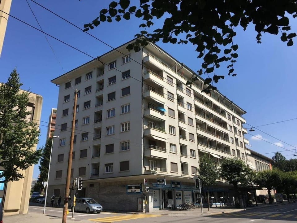 Property building, Street view