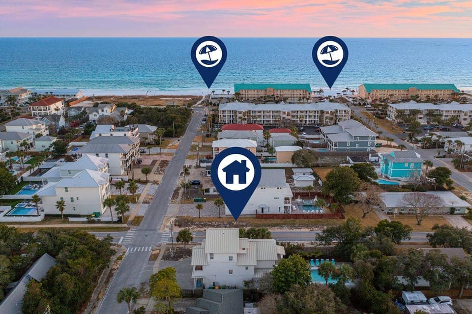 Beaches and Dreams - Luxury Home with Views of the Ocean & Private Pool House in Destin