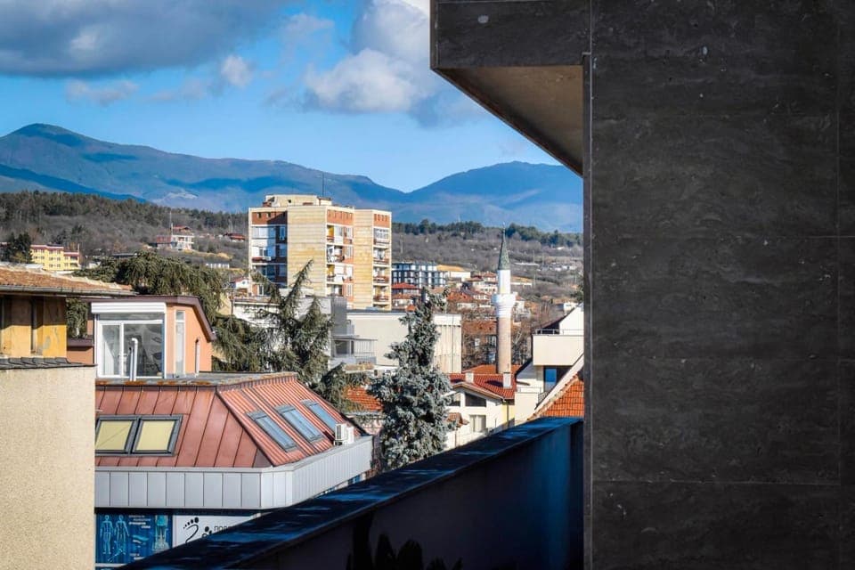 Nearby landmark, Natural landscape, City view, Mountain view