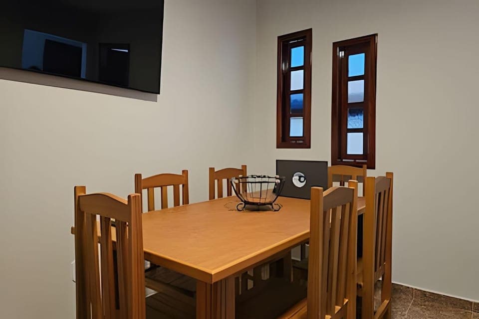 Communal lounge/ TV room, Living room, Dining area