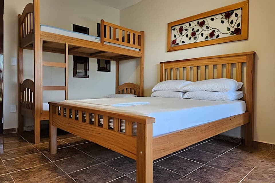 Bed, Bedroom, bunk bed