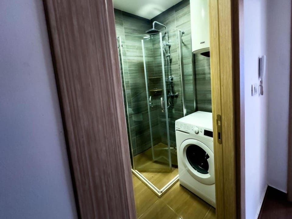 Shower, Toilet, Bathroom, washing machine