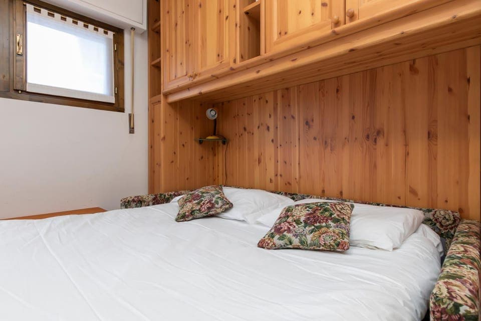 Bed, Bedroom, wardrobe