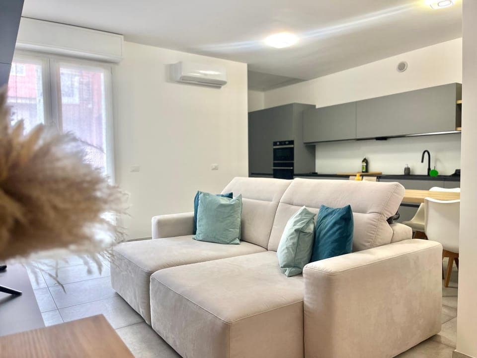 Living room, air conditioner