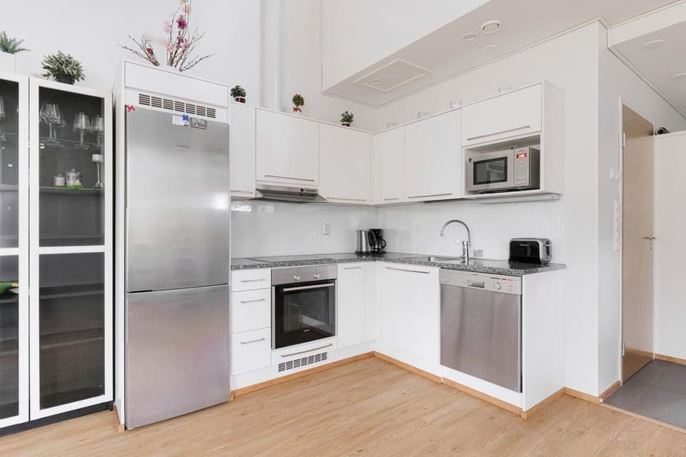 Kitchen or kitchenette