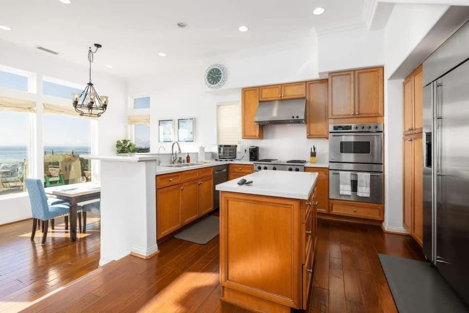 Ocean View 4 Bedroom Home House in Carlsbad